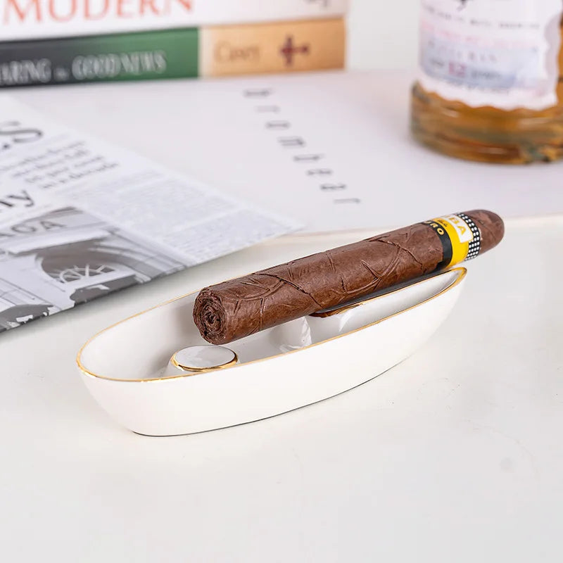 Unique Design Ceramic Ashtray